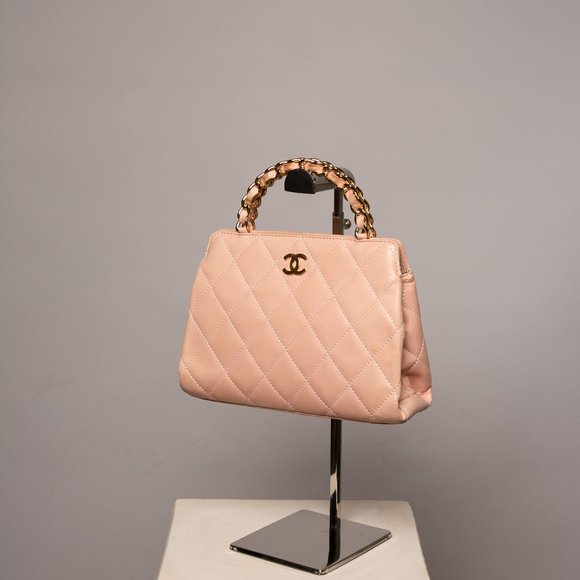 Extremely rare pink CHANEL bag - Picture 3 of 13